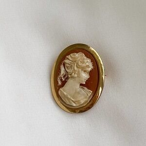 VTG Peach Ivory Cameo Victorian Brooch